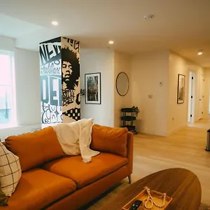 Chic Cozy Retreat - 2br - Stunning North End Views Apartment Halifax